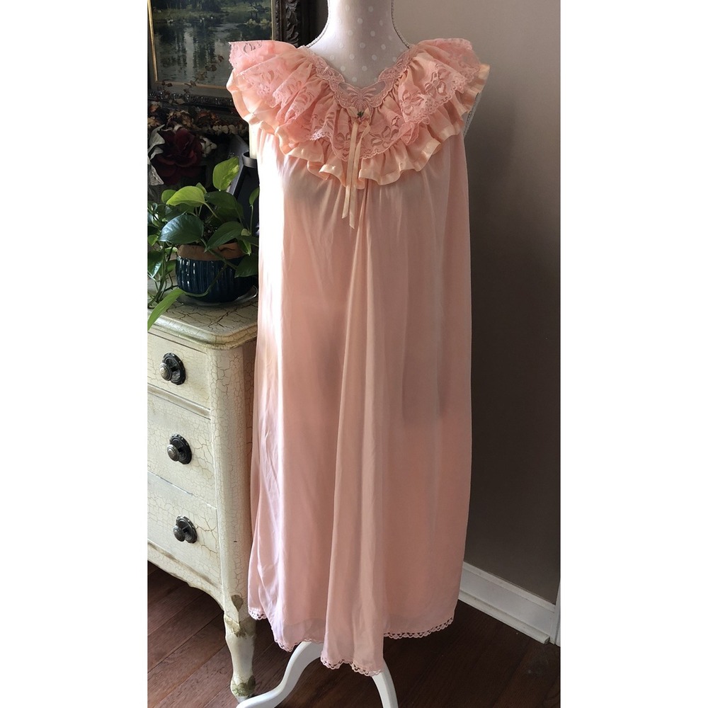 Vintage Frilly Ruffles Double Layer Nylon Babydoll Nightgown Peach Women's M